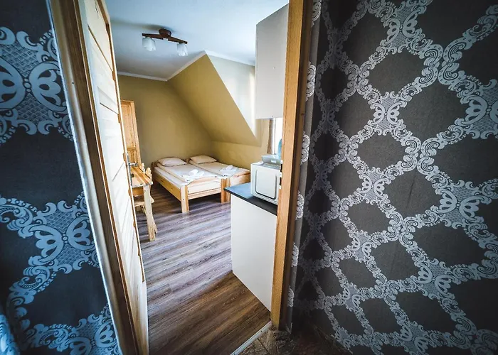 I Nad Potokiem זקופאנה